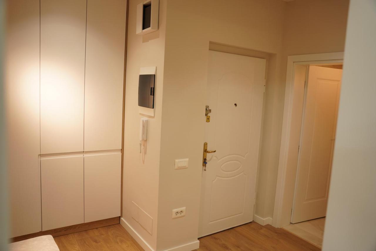 Feel Home Apartment Tirana Zewnętrze zdjęcie