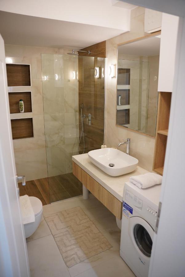Feel Home Apartment Tirana Zewnętrze zdjęcie