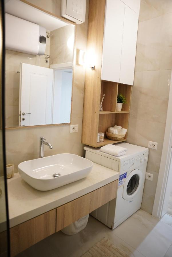 Feel Home Apartment Tirana Zewnętrze zdjęcie